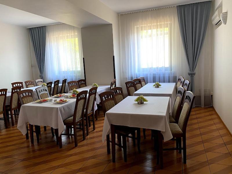 Obiekt "Czarny Rycerz" Aparthotel ยัสต์แชมเบียซดรุย ภายนอก รูปภาพ