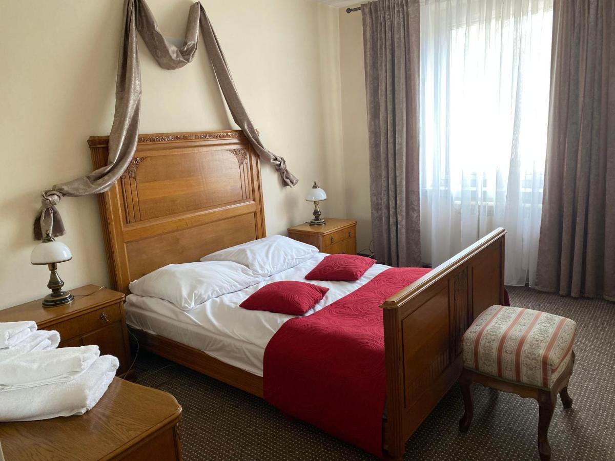 Obiekt "Czarny Rycerz" Aparthotel ยัสต์แชมเบียซดรุย ภายนอก รูปภาพ